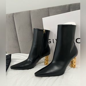 Givenchy g cube boot heel black size 38 new